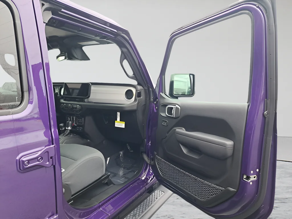 New 2026 Reign Exterior Paint Jeep Sport S image 15