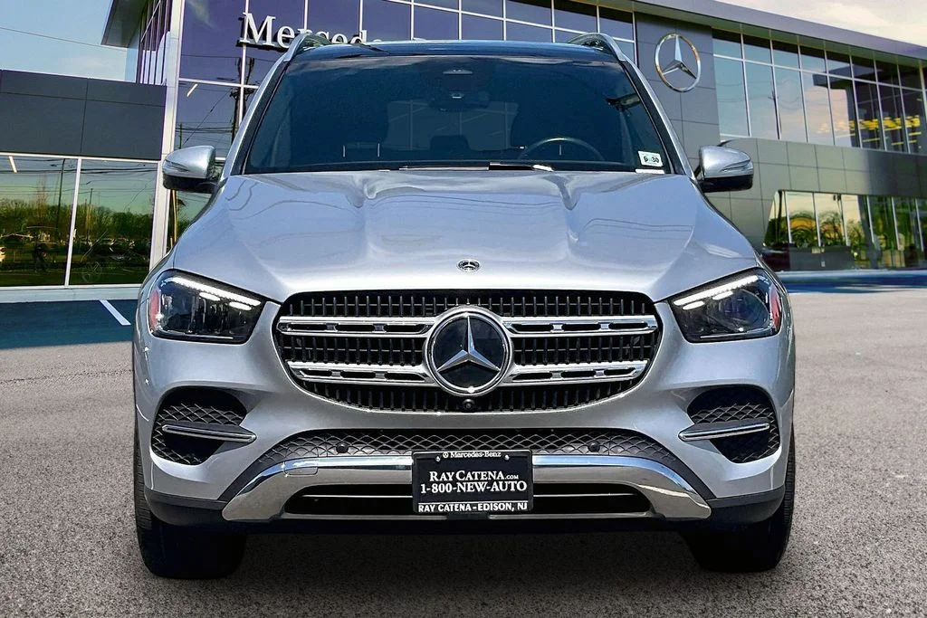 Certified Used 2025 Black Mercedes-Benz GLE 450e image 3