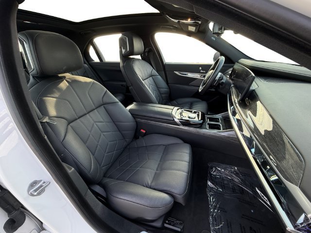 Used 2025 White BMW 740i image 16