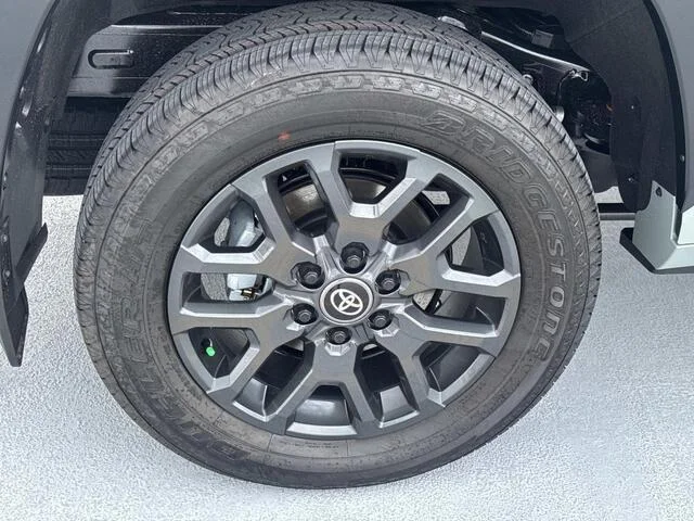 Used 2026 Lunar Rock Toyota Platinum image 7