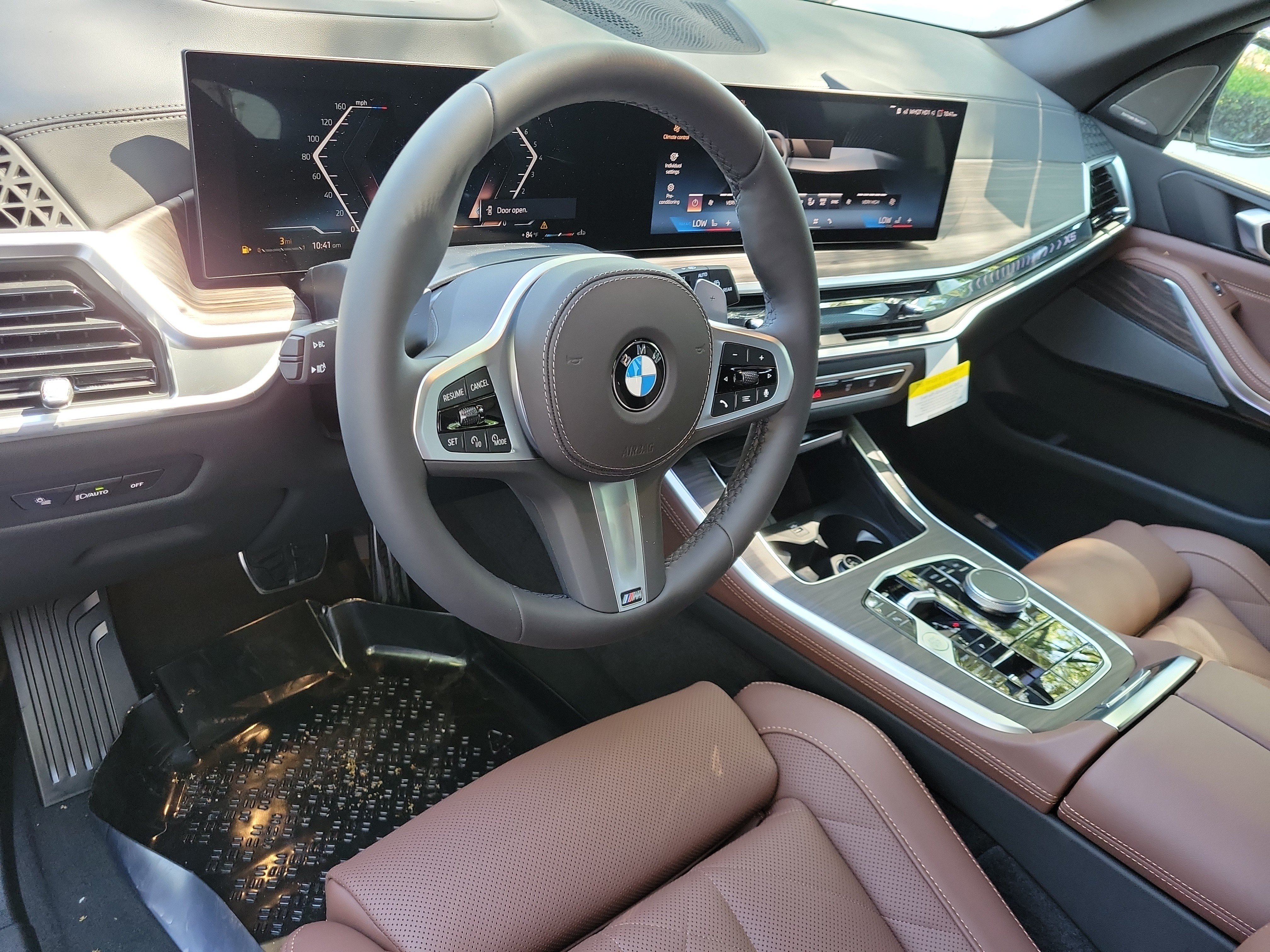 New 2026 Alpine White BMW sDrive40i image 14