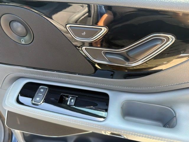 Used 2020 Diamond Lincoln Reserve image 21