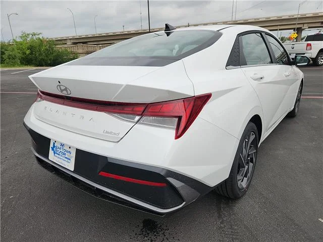 New 2026 Serenity White Pearl Hyundai Limited image 4