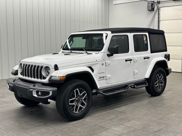 Used 2024 White Jeep Sahara image 5