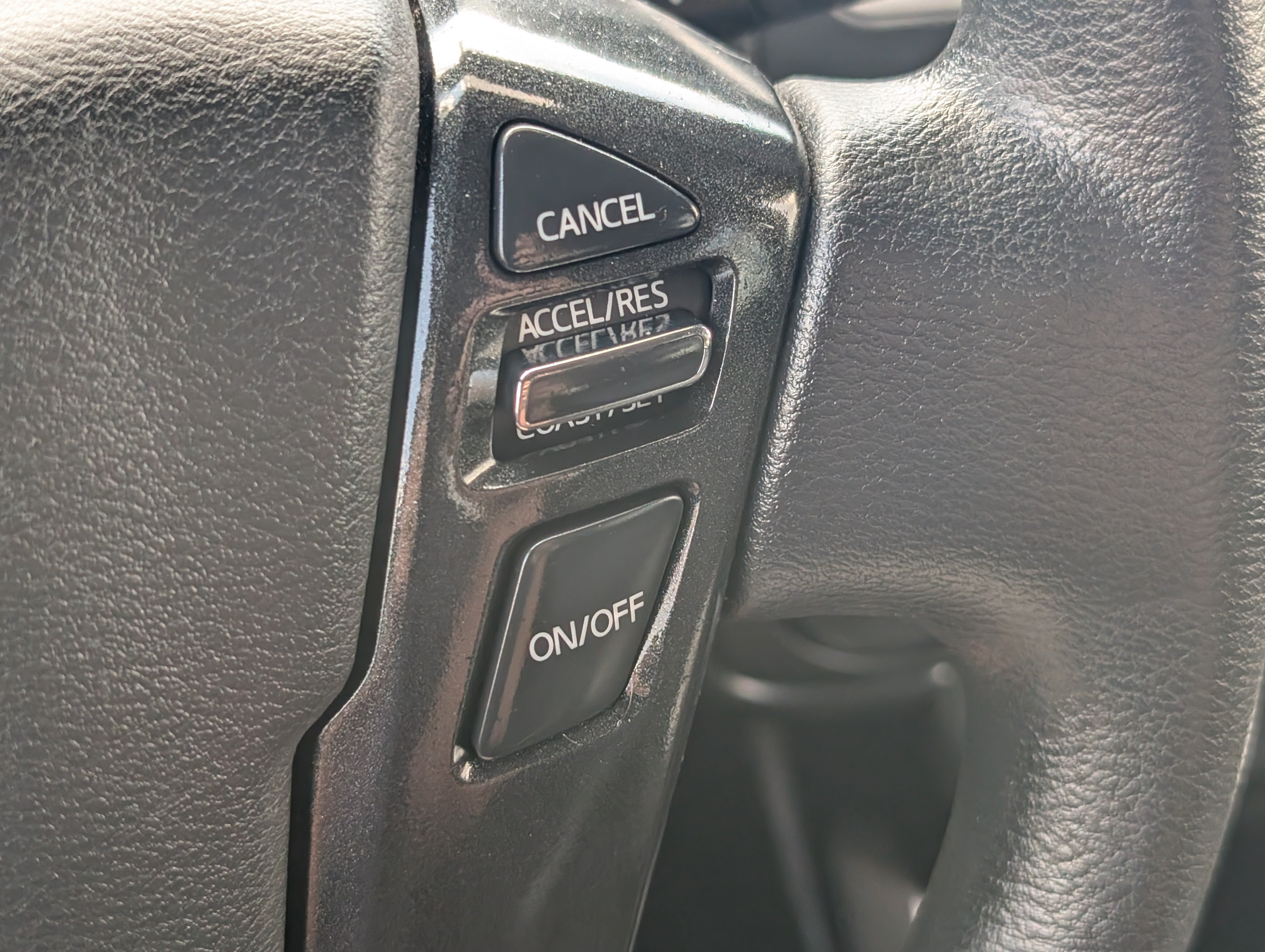 Used 2023 Glacier White Nissan SV image 14