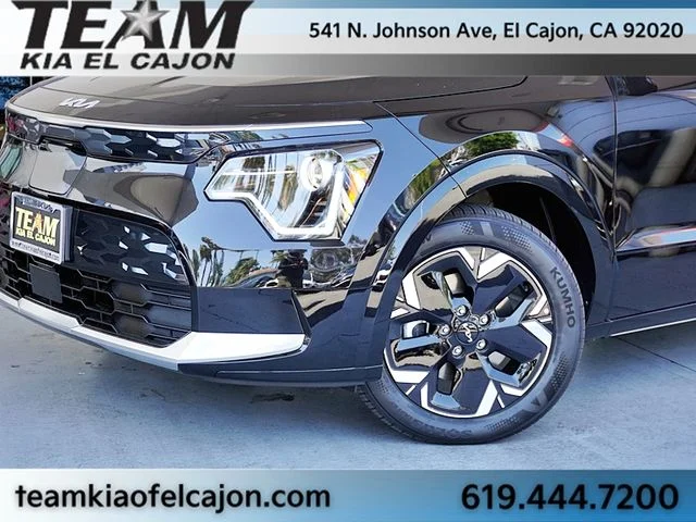 New 2026 Black Kia Wind image 3