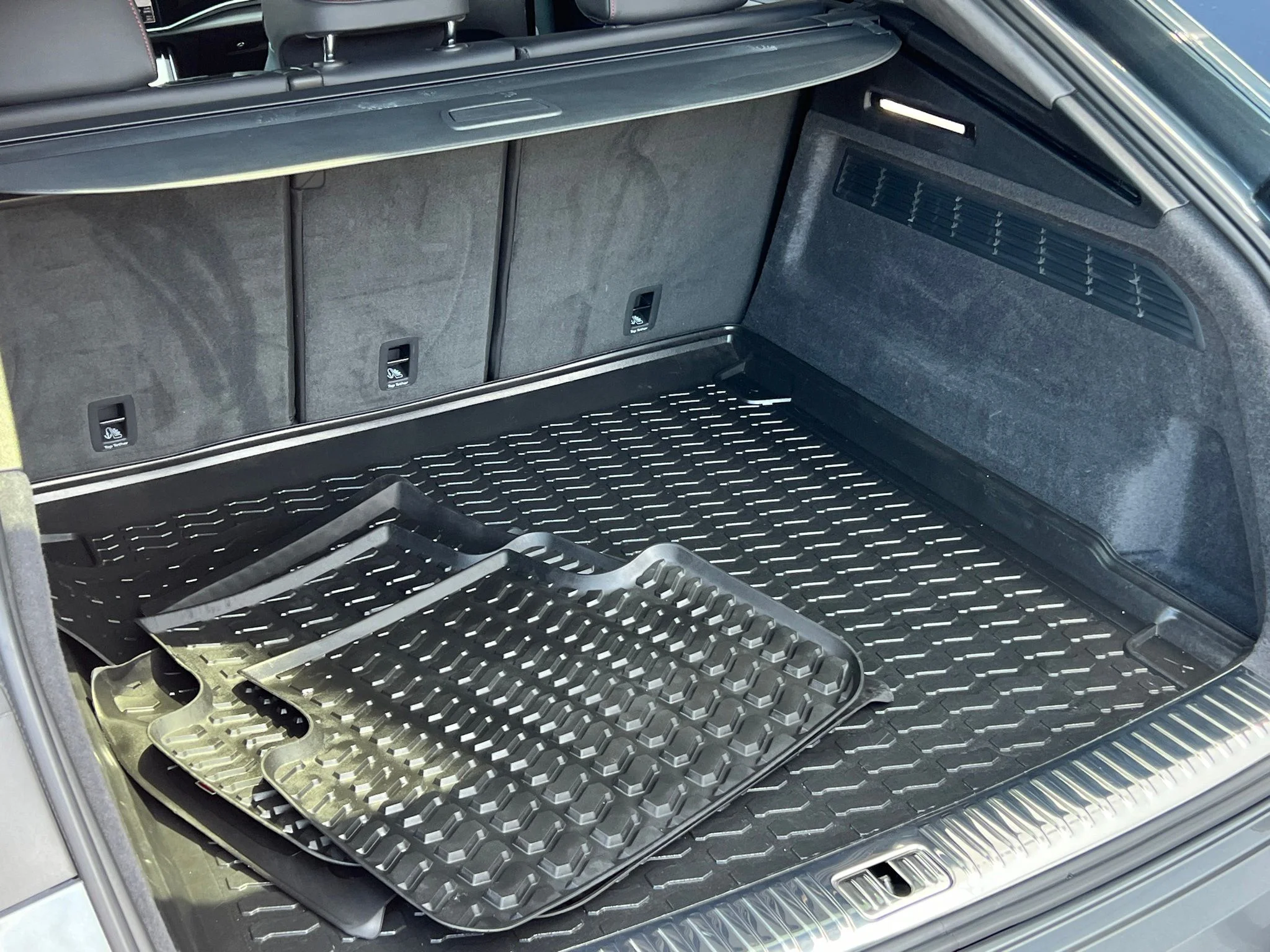 Used 2025 Gray Audi 4.0T image 34