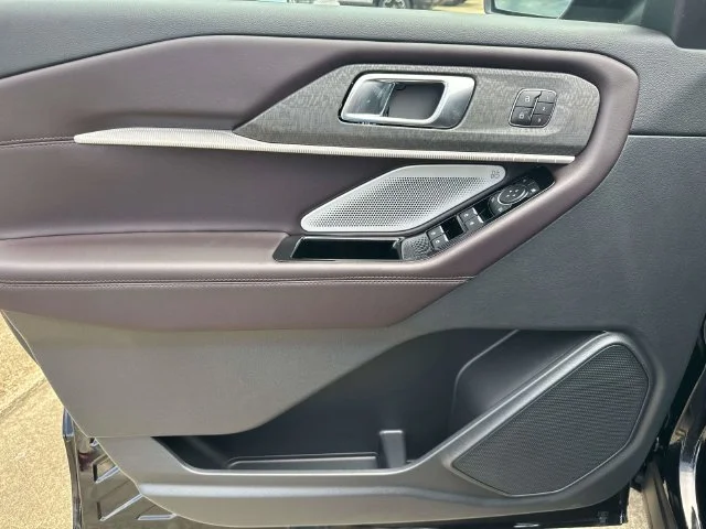 New 2026 Agate Black Metallic Ford Platinum™ image 50