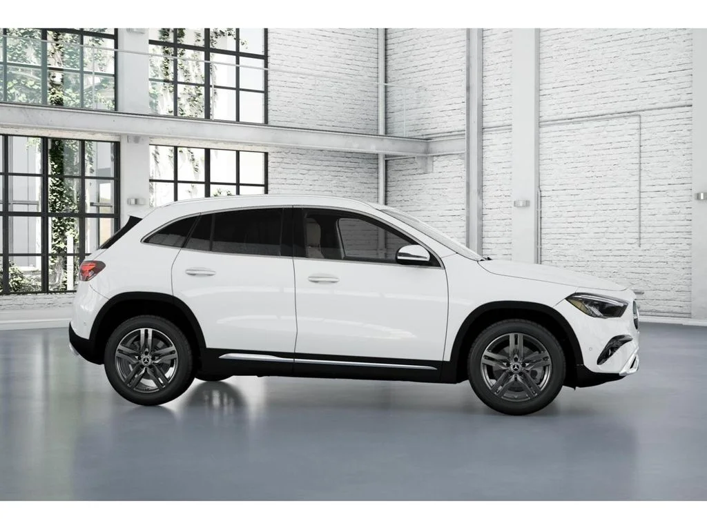 New 2026 White Mercedes-Benz GLA 250 image 15