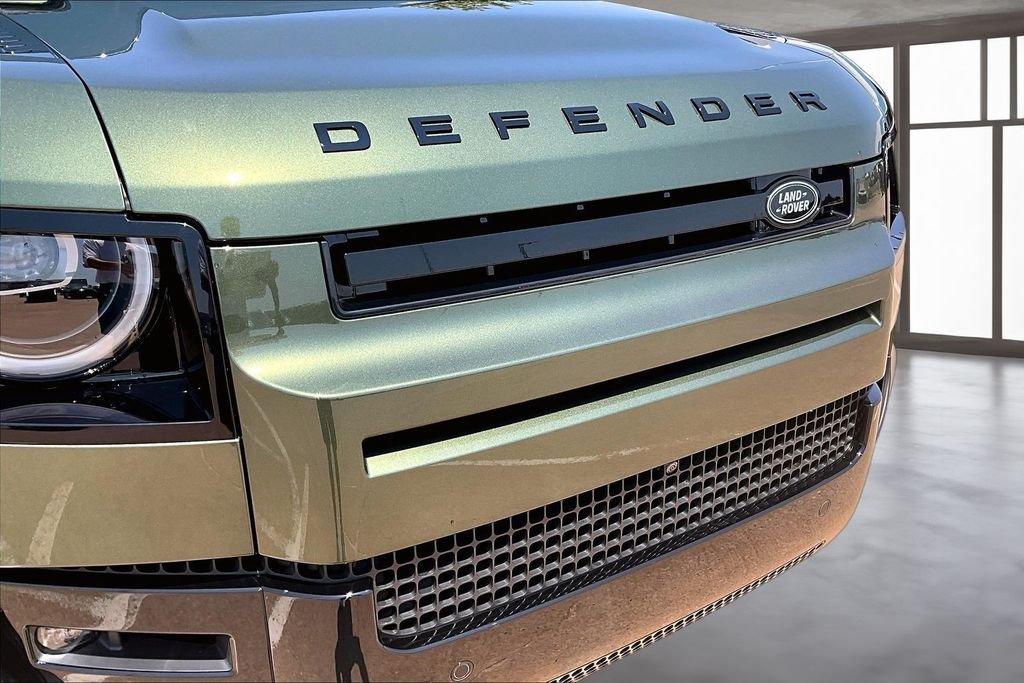 Used 2026 Green Land Rover S image 28