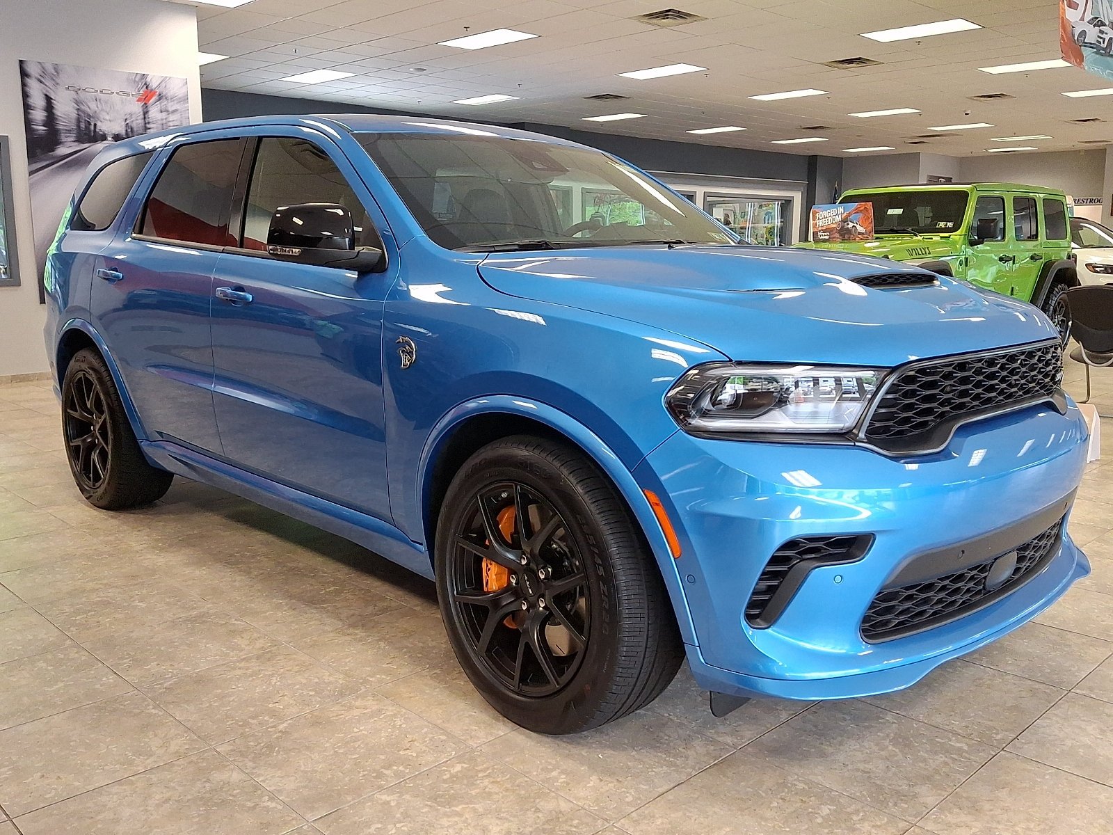 New 2026 B5 Blue Exterior Paint Dodge SRT Jailbreak image 2