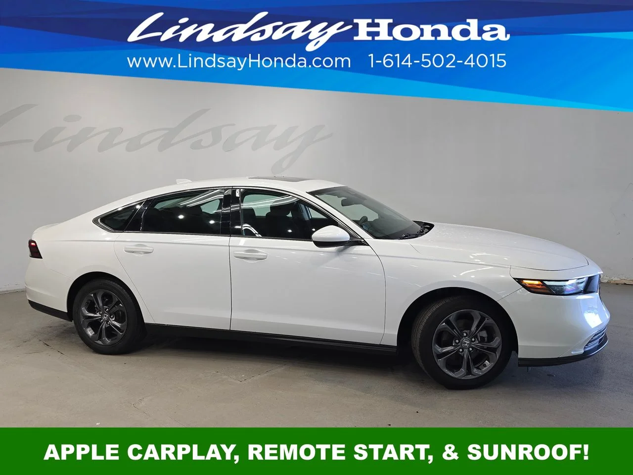 Used 2023 Platinum White Pearl Honda EX image 3