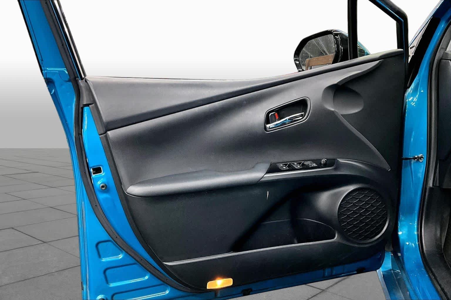 Used 2017 Blue Magnetism Toyota Premium image 20