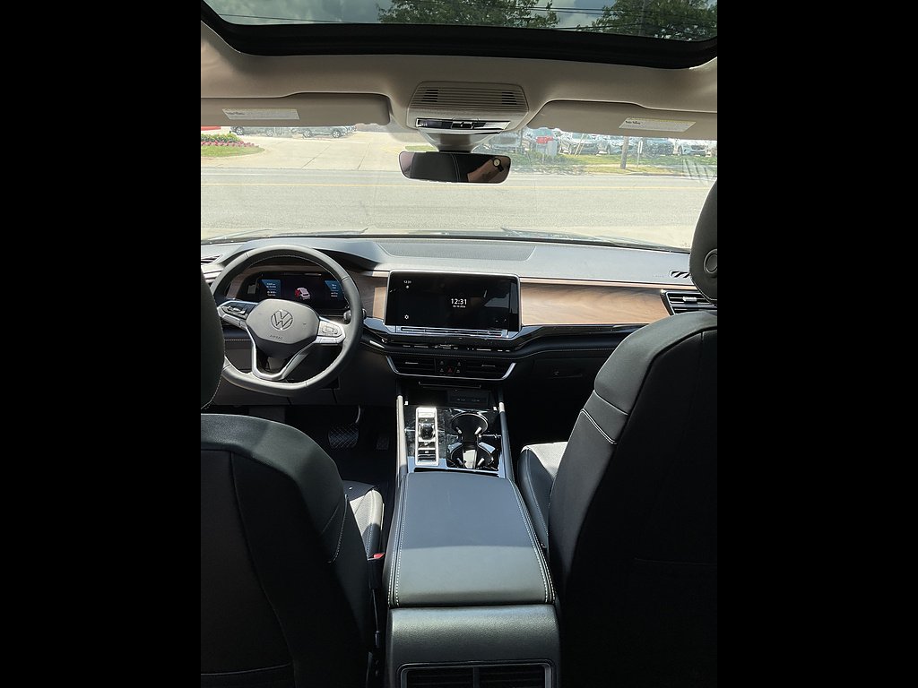 New 2026 Pure Gray Volkswagen SE 4Motion image 11