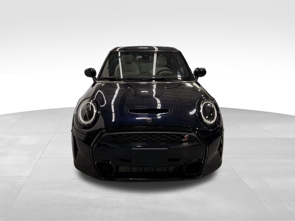 Certified Used 2023 MINI Yours Enigmatic Black met MINI  image 8