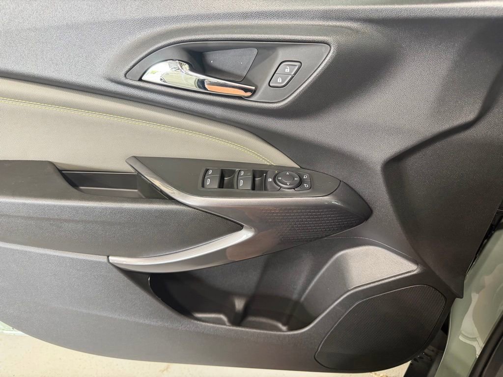 New 2026 Cacti Green Chevrolet ACTIV image 9