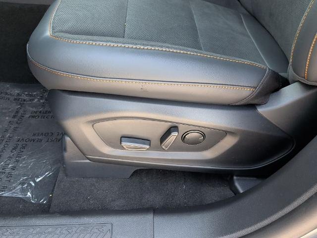 New 2026 Carbonized Gray Metallic Ford Tremor® image 64