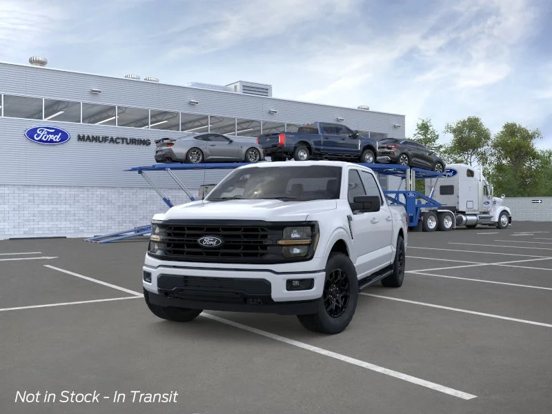 New 2026 Oxford White Ford XLT image 2