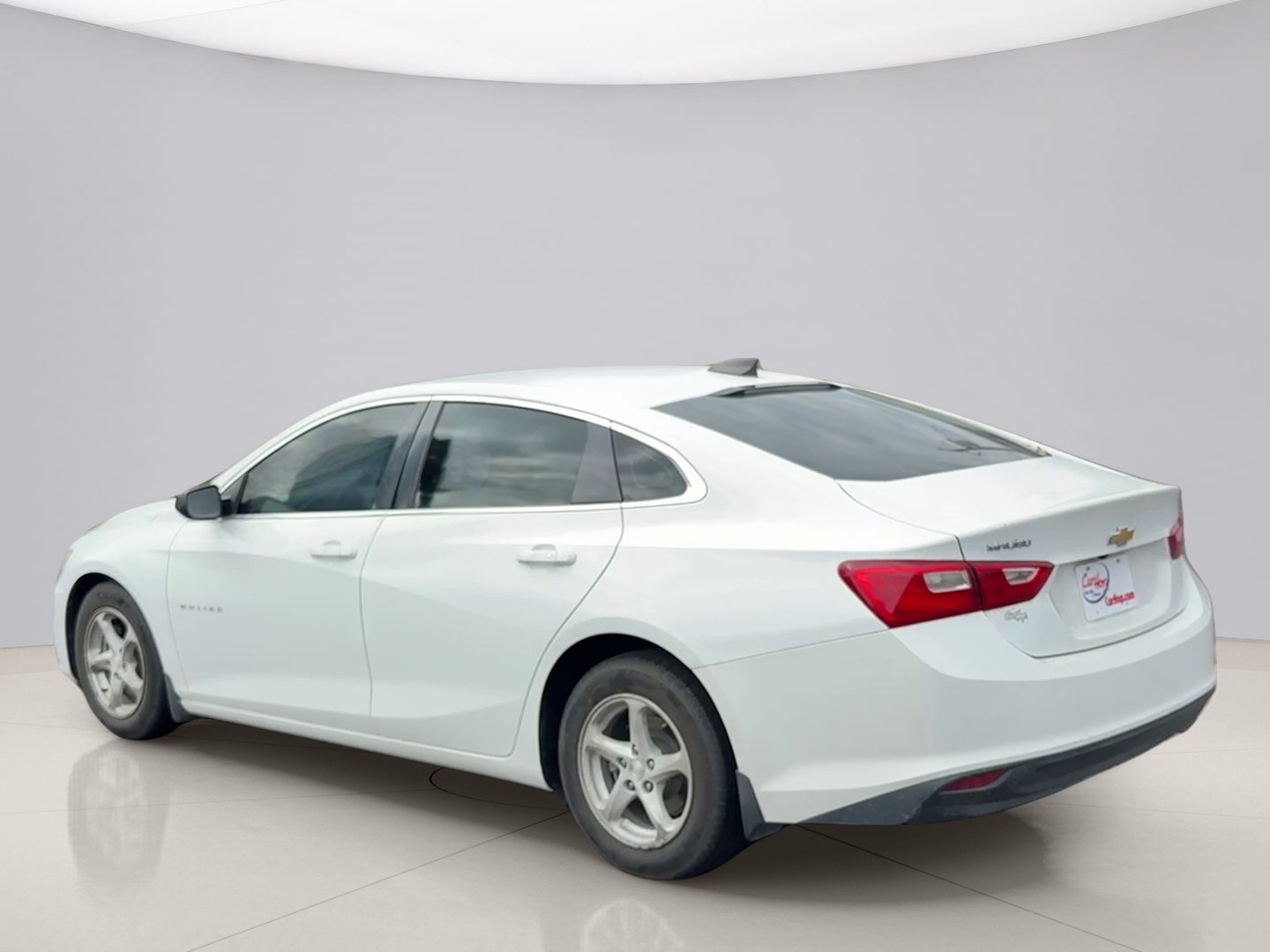 Used 2017 White Chevrolet LS image 3