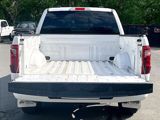 Used 2024 White Ford XLT image 29