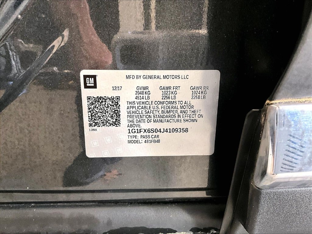 Used 2018 Gray Chevrolet Premier image 36