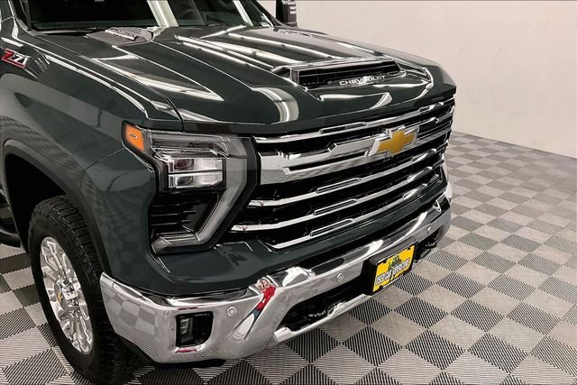 2025 Chevrolet Silverado 2500HD LTZ - Photo 35