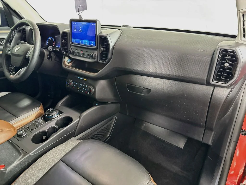 Used 2022 Red Ford Outer Banks image 35