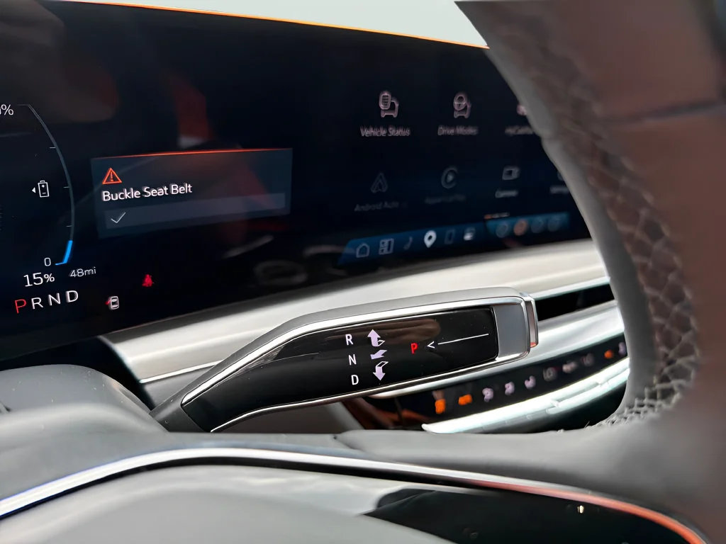 2027 Cadillac LYRIQ Luxury - Photo 27