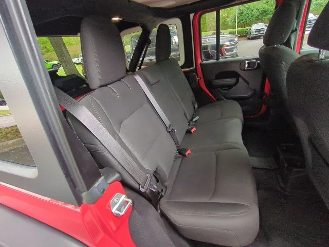 Used 2018 Red Jeep Unlimited Sport S image 31
