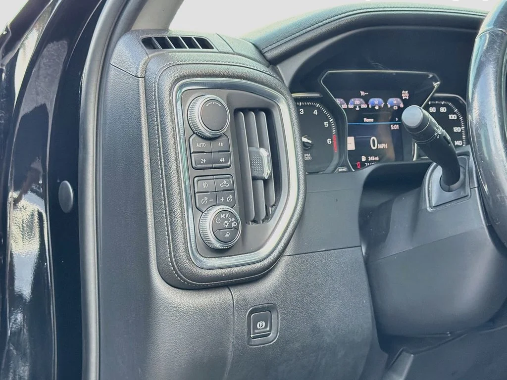 Used 2019 Onyx Black GMC Denali image 10