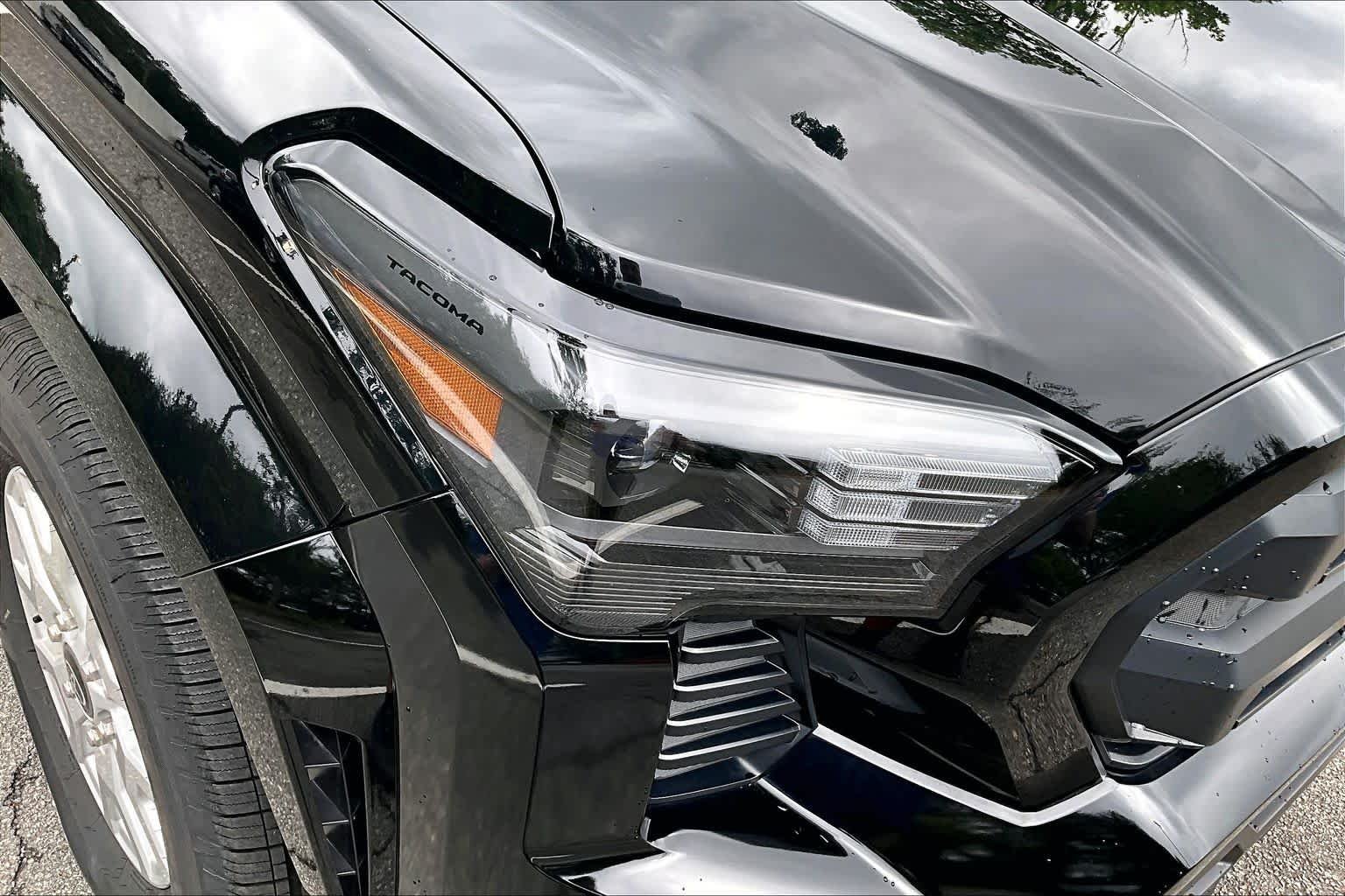 2025 Toyota Tacoma SR5 - Photo 26