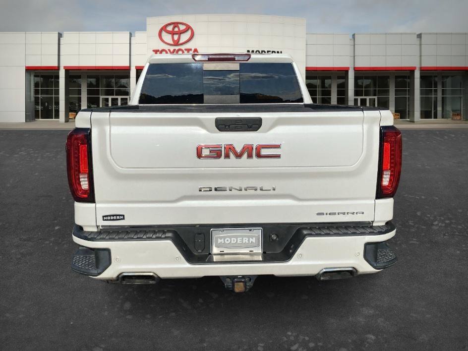 Used 2021 White Frost Tricoat GMC Denali image 6