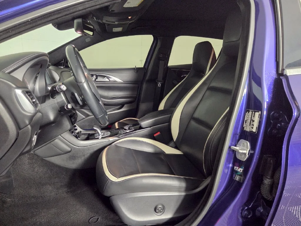 Used 2018 Ink Blue INFINITI Sport image 9