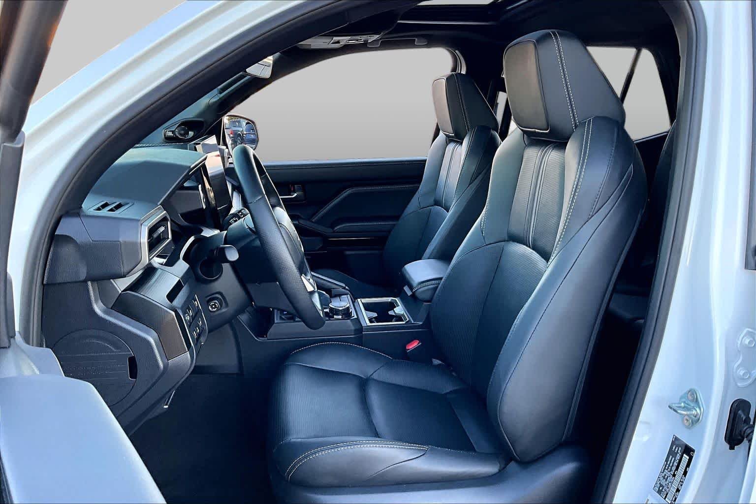 Used 2026 Wind Chill Pearl Toyota Limited image 8