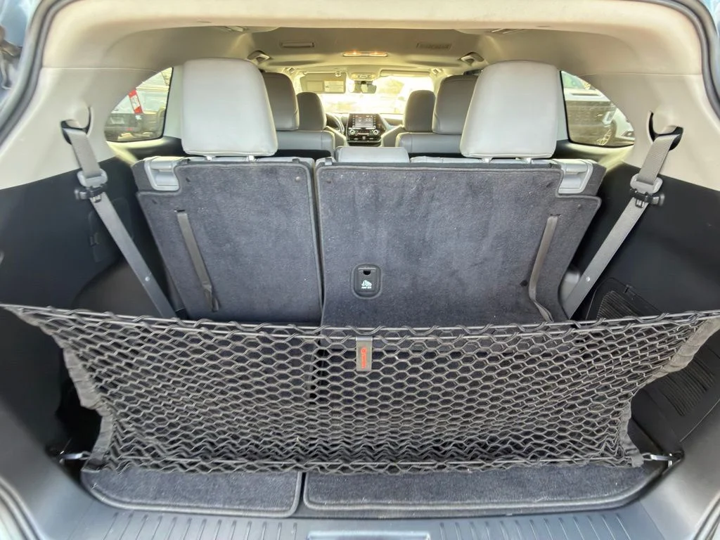 Certified Used 2020 Silver Toyota XLE image 20