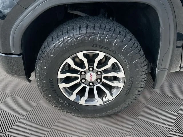 Used 2021 Black GMC AT4 image 29