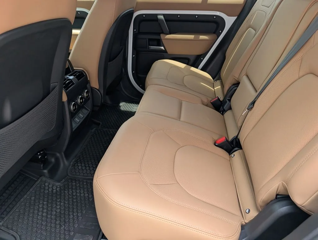 New 2026 Fuji White Land Rover X-Dynamic SE image 25