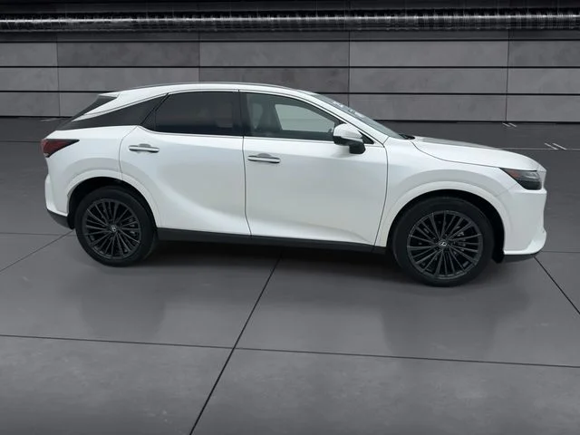 Used 2025 White Lexus 350 Premium image 9