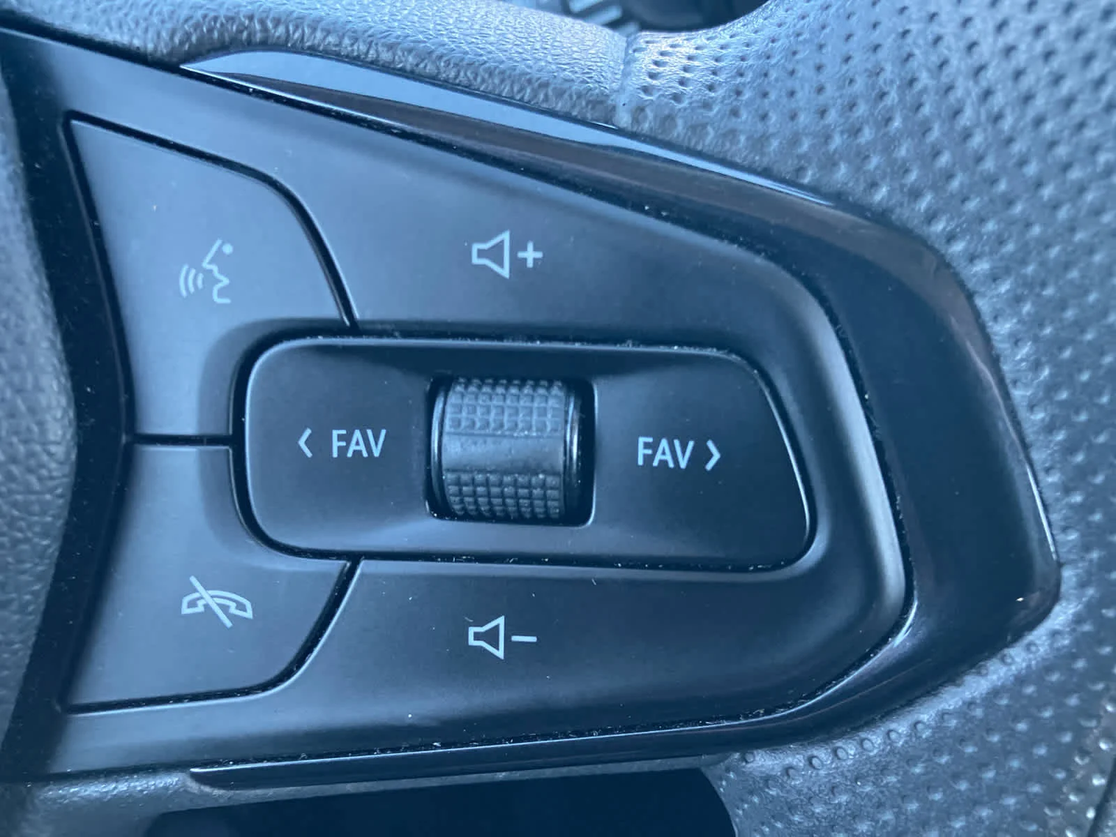 Used 2025 Sterling Gray Metallic Chevrolet LS image 18
