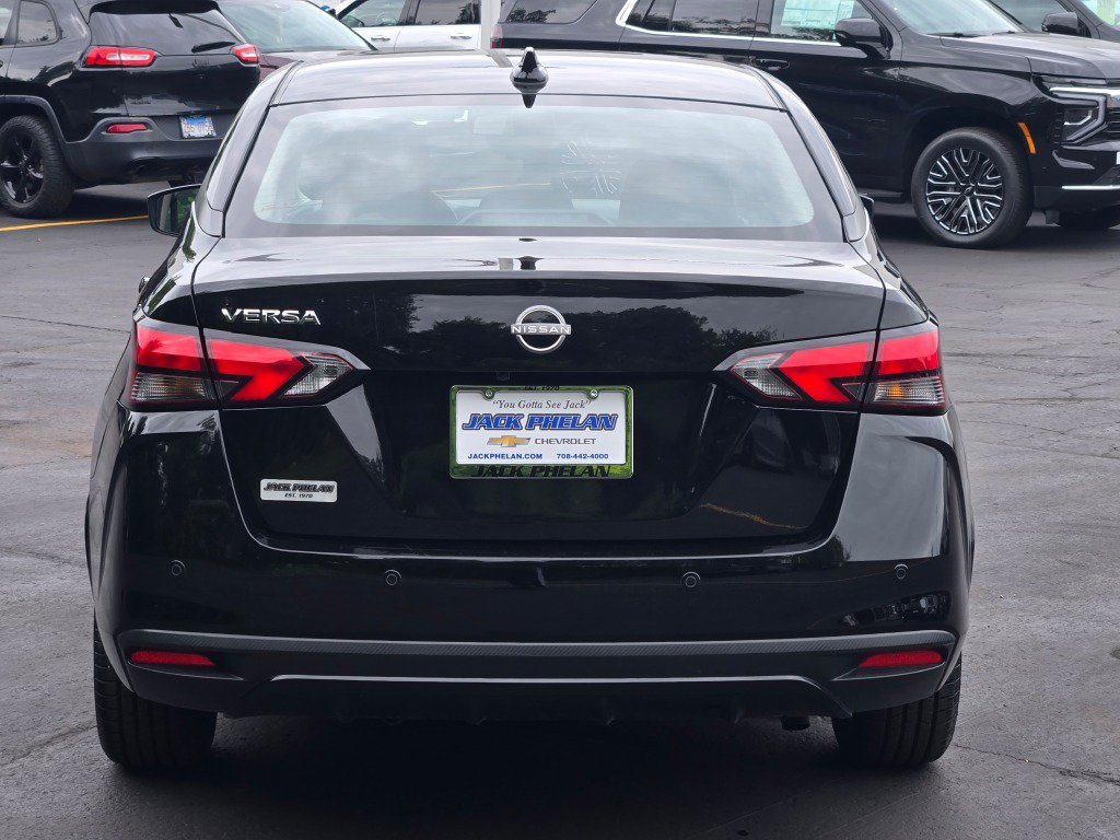 2025 Nissan Versa Sedan SV - Photo 11