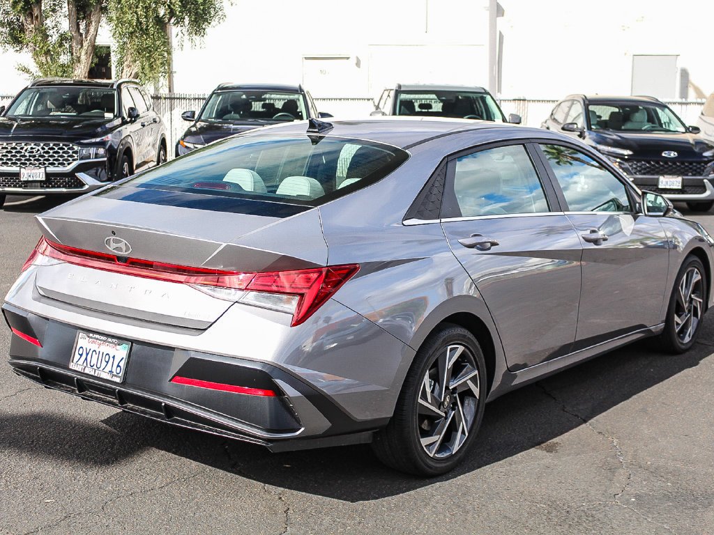 Used 2025 Silver Hyundai Limited image 9