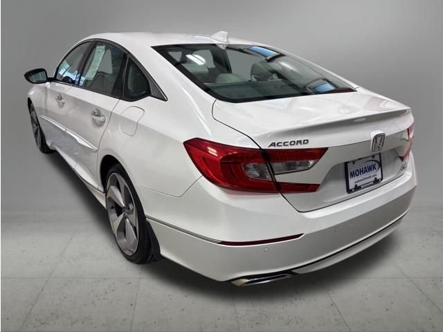 Used 2018 Platinum White Pearl Honda Touring 2.0T image 3