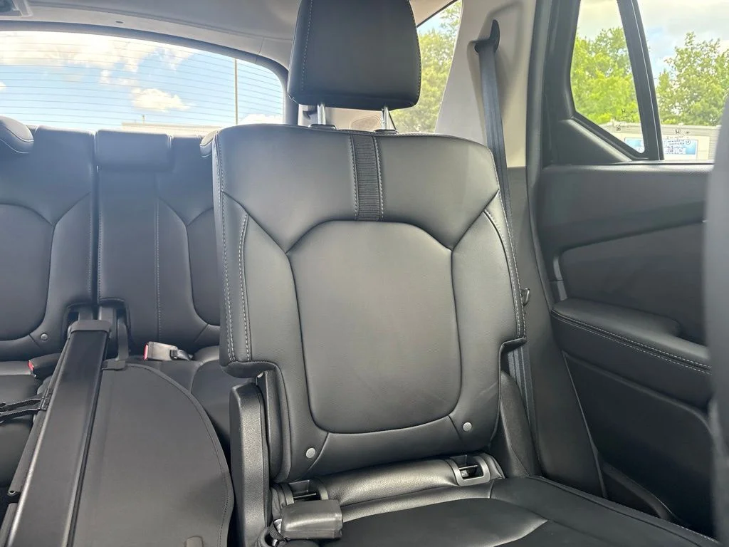 Used 2025 Black Honda Touring image 12