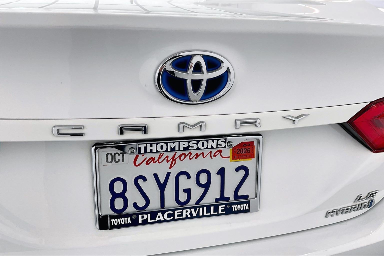Used 2020 Super White Toyota LE image 32