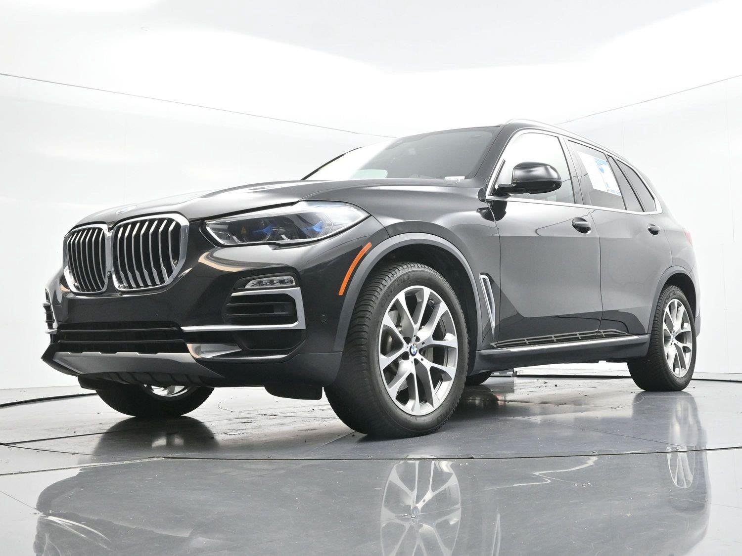 Used 2019 Black Sapphire Metallic BMW xDrive40i image 53