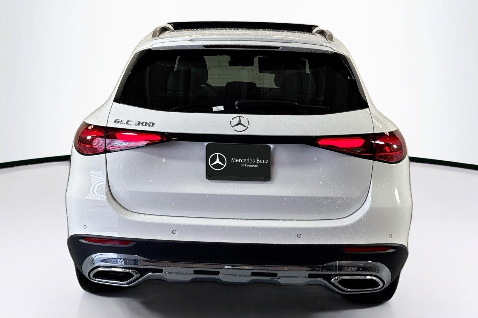 New 2026 Polar White Mercedes-Benz GLC 300 image 6