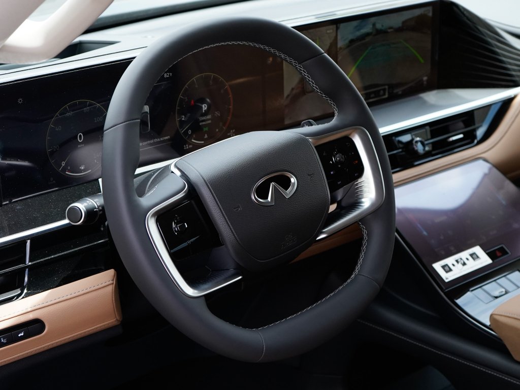 Certified Used 2026 Sepia Brow/Black Obsi INFINITI LUXE image 16