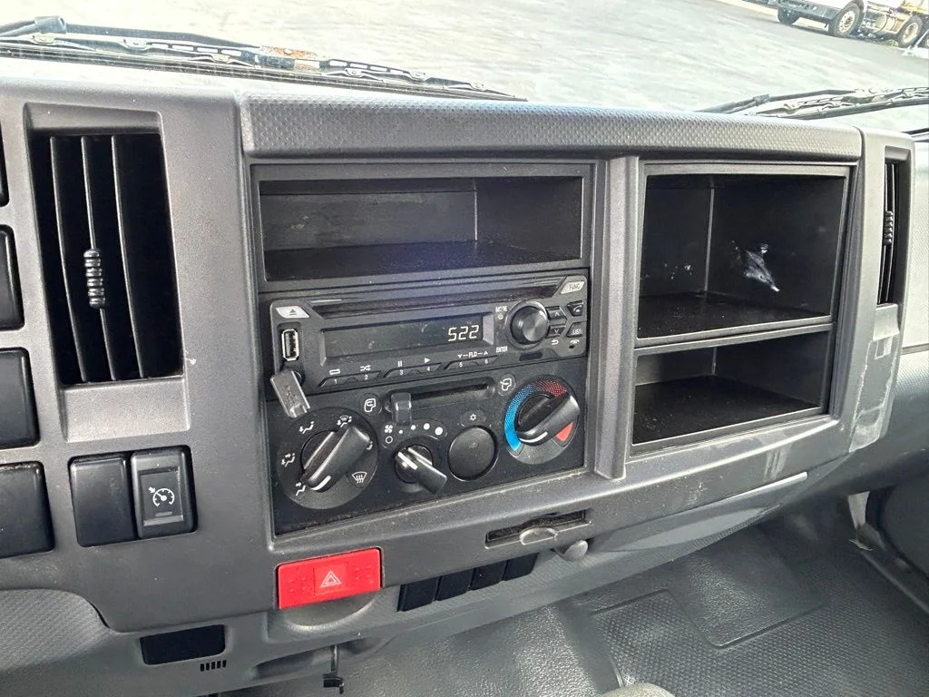 2019 Isuzu NPR HD - Photo 9