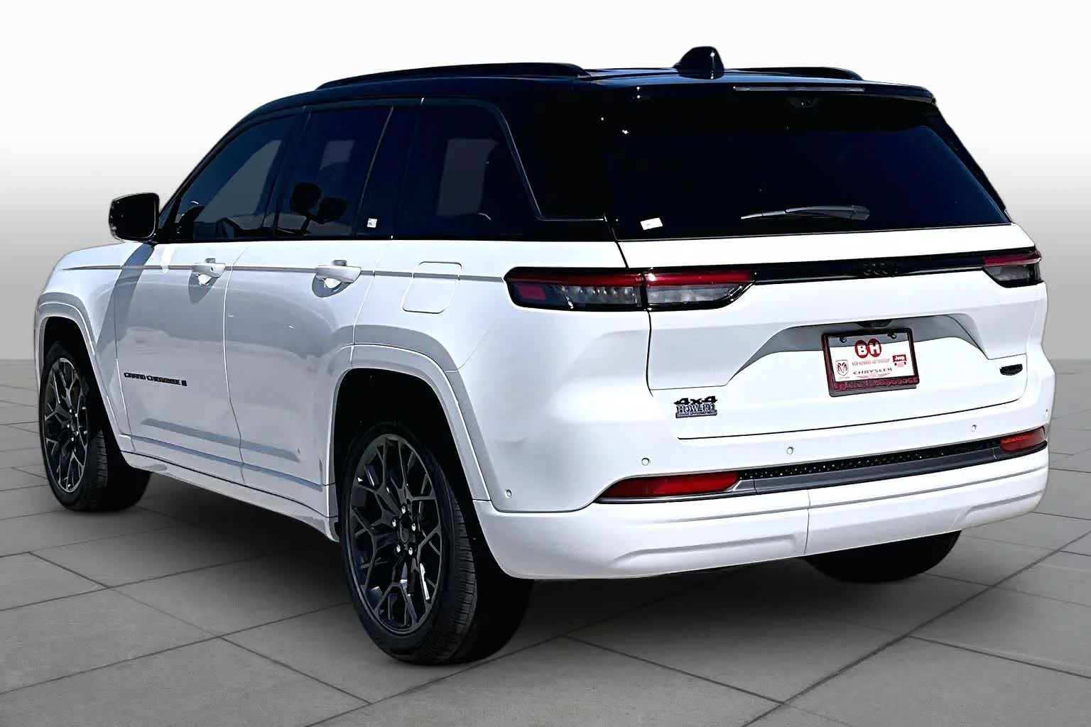 New 2026 Bright White Clearcoat Jeep Summit image 12