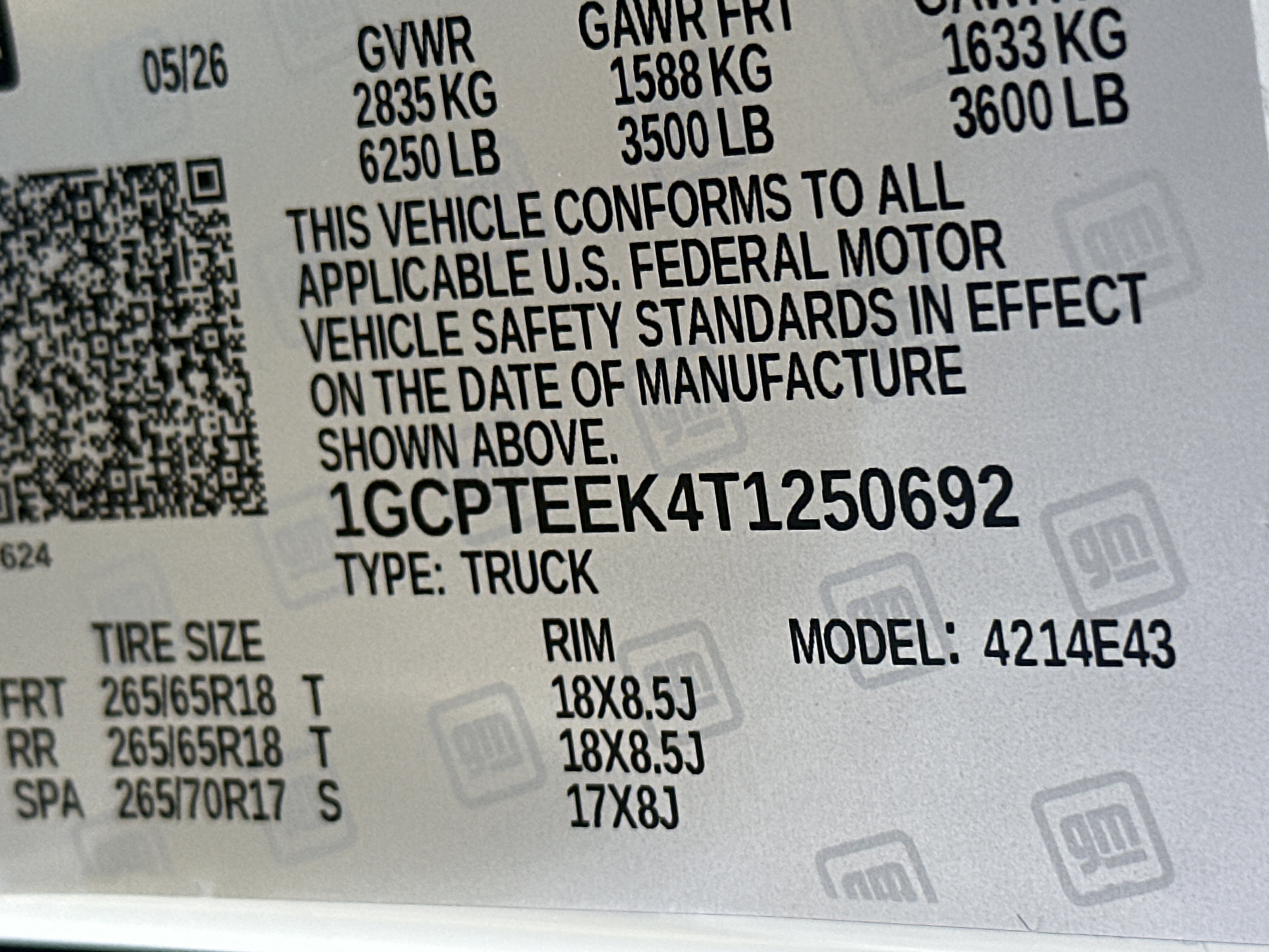 New 2026 Summit White Chevrolet Trail Boss image 31